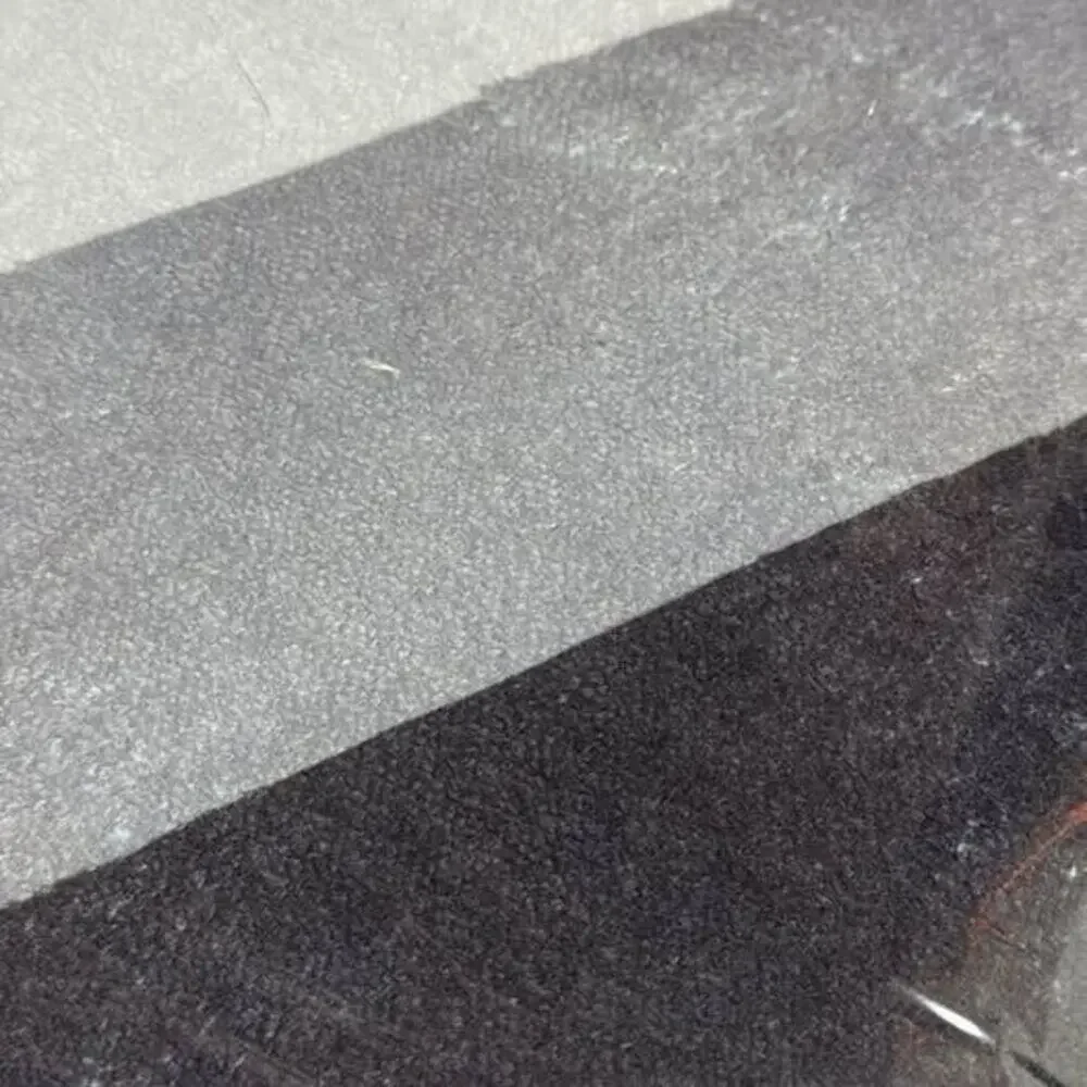 Black and gray bathmat ￼